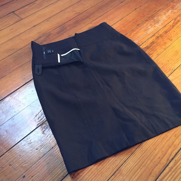 High Waist Pencil Skirt - Picture 4 of 5